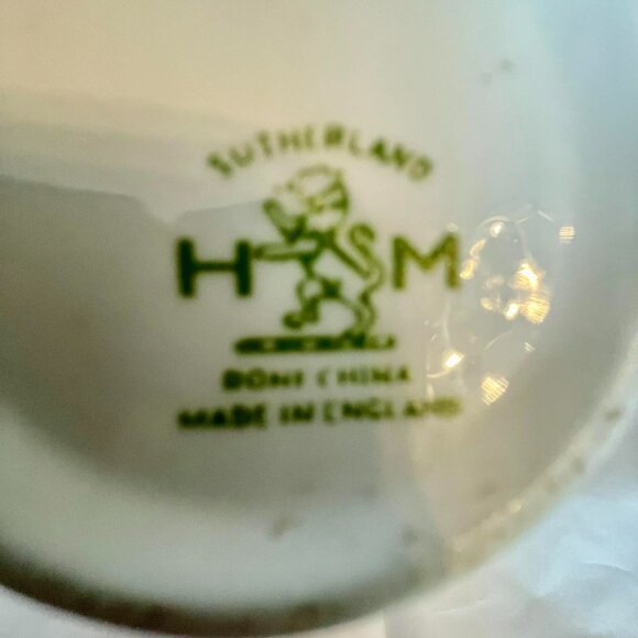 SUTHERLAND and DELPHINE tea cup and saucer set, England. Vintage. - Picture 3 of 5